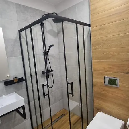 Via 4*